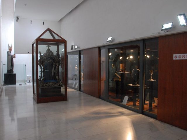天主教藝術博物館 Crypt and Museum of Sacred Art