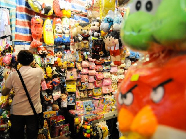 女人街 (通菜街) Laides Market (Tung Choi Street)