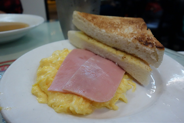 華星冰室 Capital Café