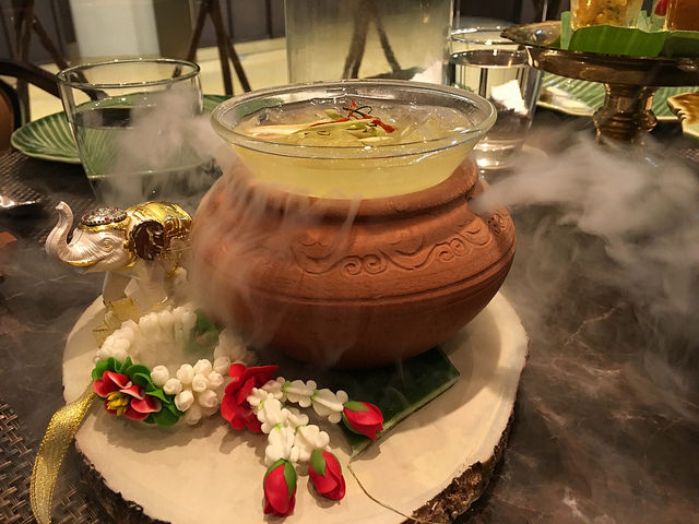 Apinara - 曼谷泰菜名店 Nara 香港姊妹店